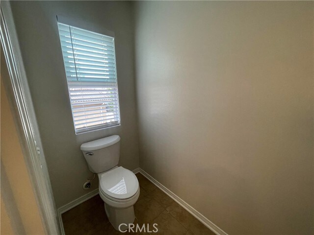 Building Photo - 37280 Parkway