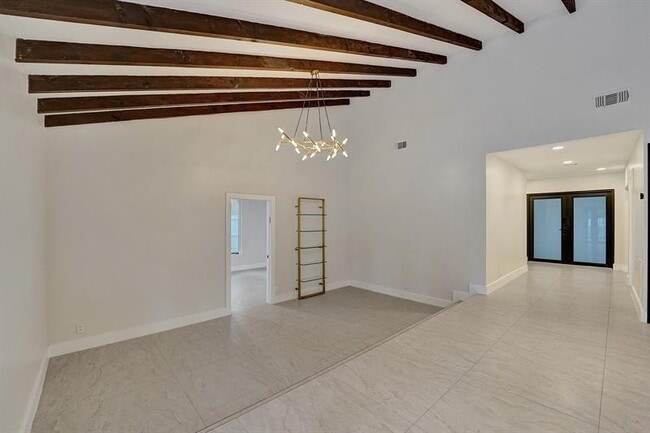 Building Photo - 3501 N Park Rd