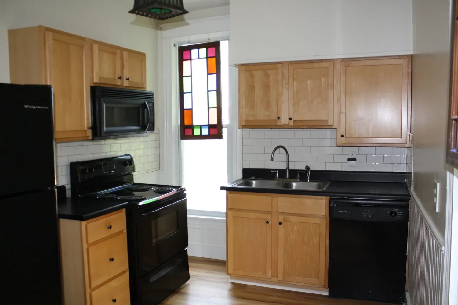 Building Photo - 503 E Smith Ave