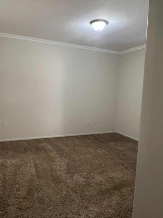 Building Photo - ***BEAUTIFUL SAVANNAH TERRACE CONDO***