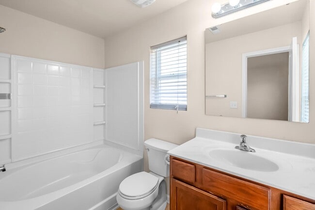 Building Photo - 2937 Westbury Ct