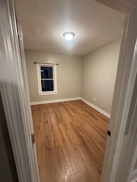 Building Photo - 21 Barrett St