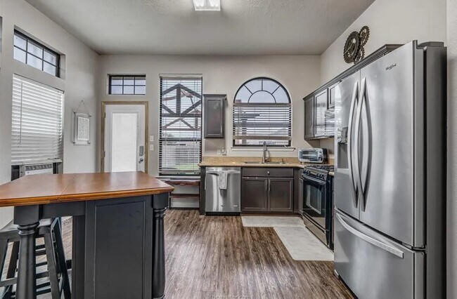 Building Photo - 3904 Pawnee Creek Ct