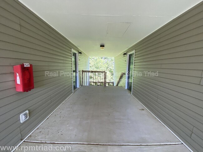 Building Photo - 200 Rural Hall-Germanton Rd