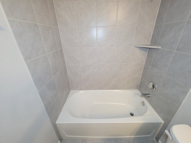 Building Photo - 29614 Breakwater Dr