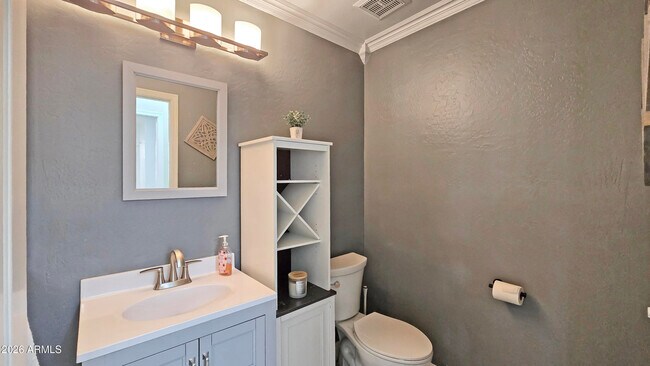 Building Photo - 13888 W Wilshire Dr