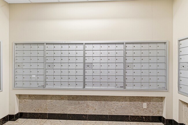 Building Photo - 5601 JFK Blvd E