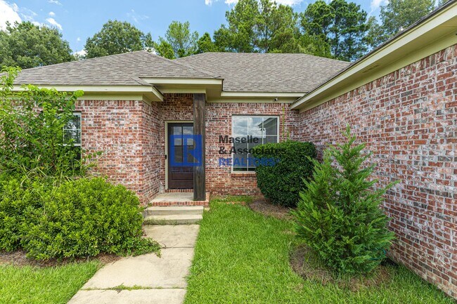 Building Photo - 3 Bed/2 Bath Home in Pearl in Silver Ridge