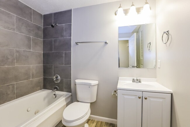 Building Photo - 804 Moss Oak Ct