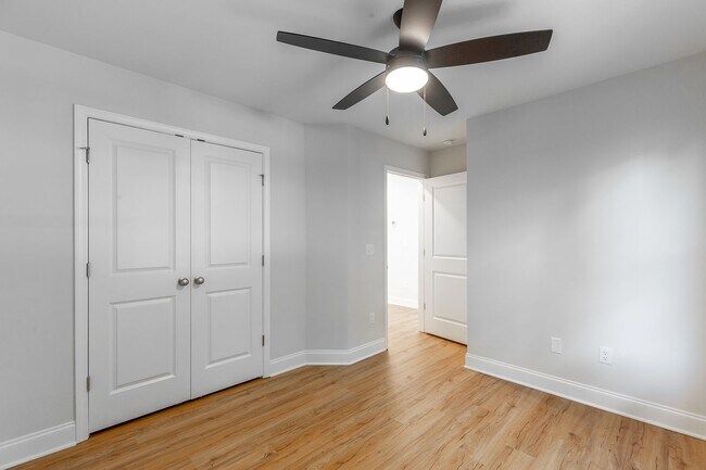 Building Photo - 1634 S Lyerly St