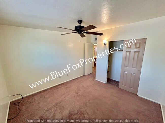 Building Photo - 4853 N Calle Harmonia