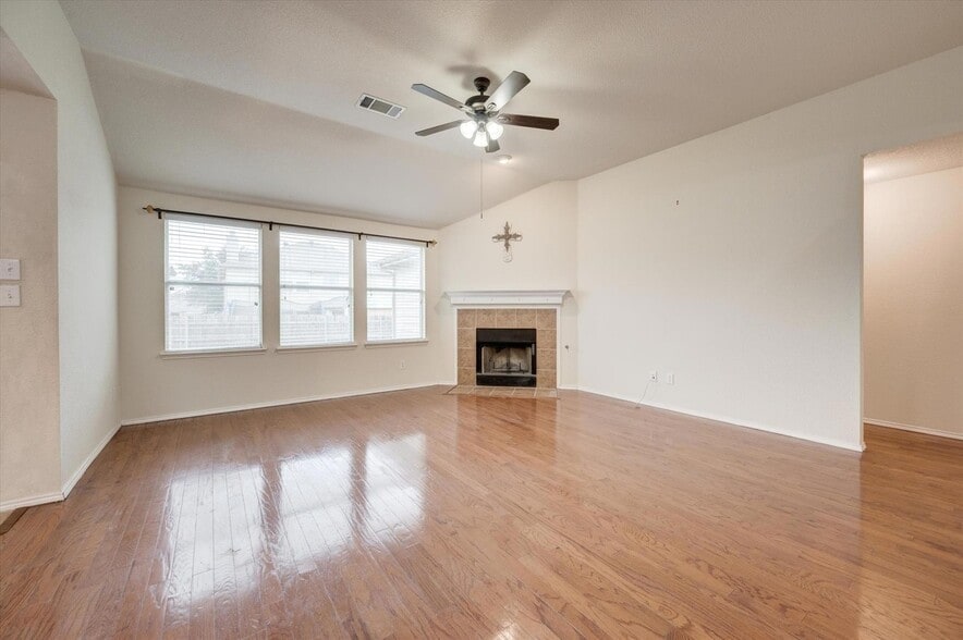 Building Photo - 9208 Conestoga Dr
