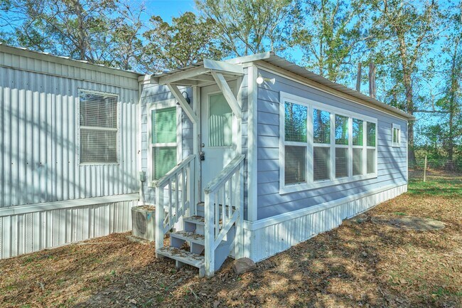 Building Photo - 17381 FM 1484 Rd