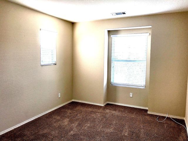Building Photo - 2553 Sparkling Water Ct