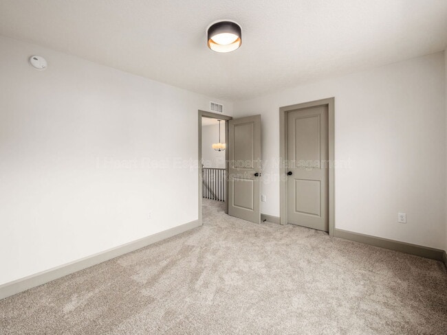 Building Photo - 166 Wisconsin Ave