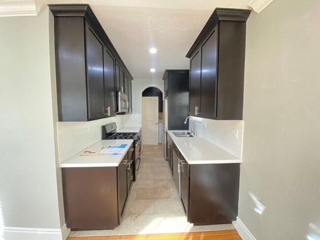 Building Photo - 1BD/1BA Cottage Home at B Street Bungalows – Modern Luxury Meets Mission Style Charm!