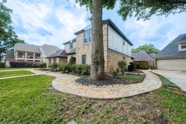 Building Photo - 15511 Rana Ct