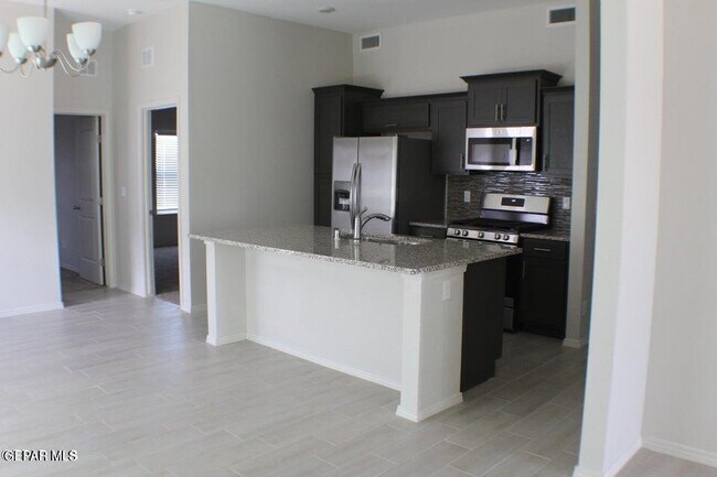 Building Photo - 7425 Norte Mesa Ln