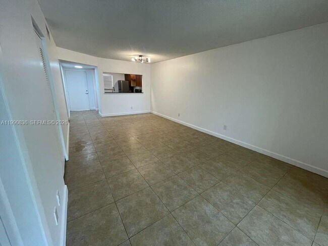 Building Photo - 3410 Foxcroft Rd