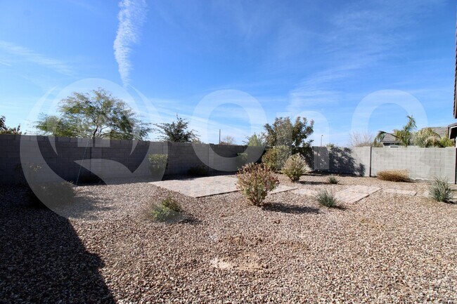 Building Photo - 22721 E Calle Luna