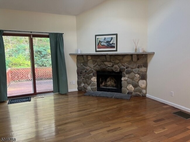 Building Photo - 41 Rhea Run