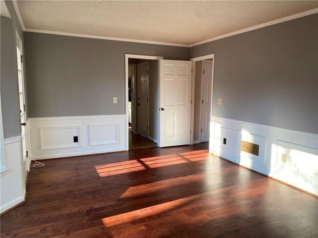 Building Photo - 105 Floss Flower Ct