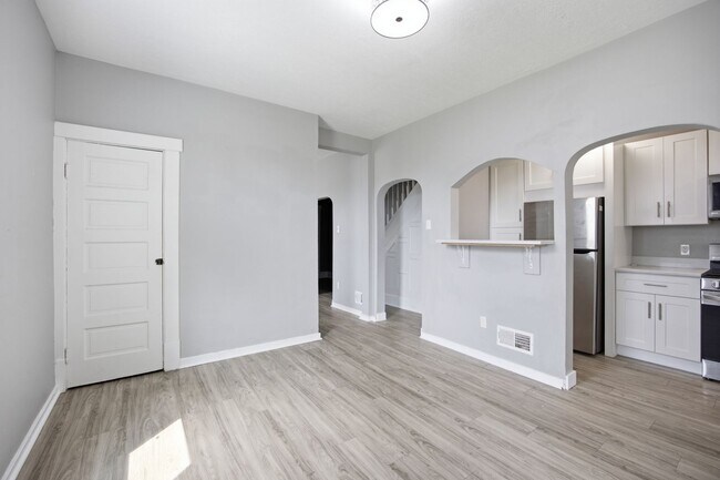 Building Photo - Well-maintained 3BR Home in Duquesne