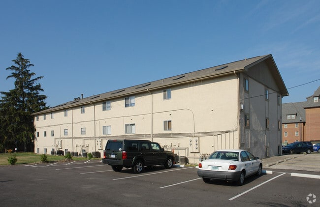 Primary Photo - 230-232 W 9th Ave