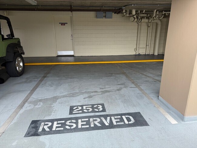 Building Photo - Fully-Furnished Studio with a View at Regency Tower