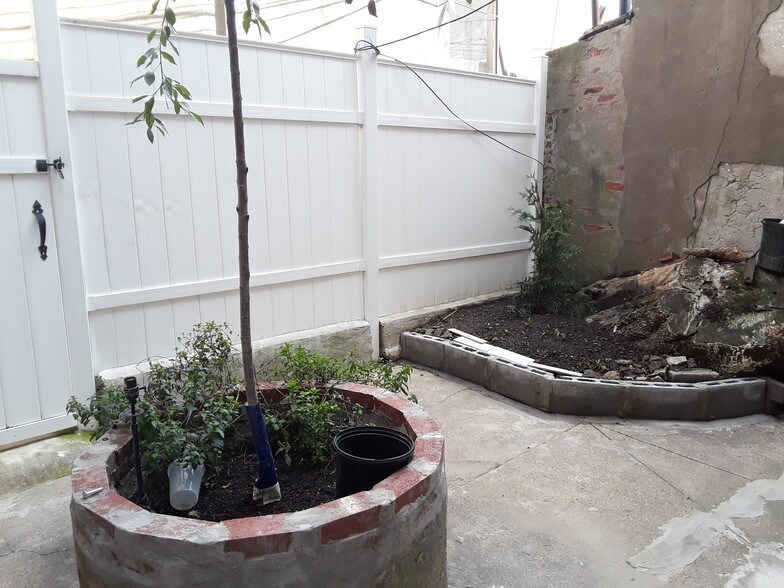 Building Photo - 1713 S 8th St