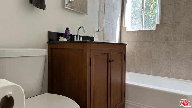 Building Photo - 11225 Emelita St