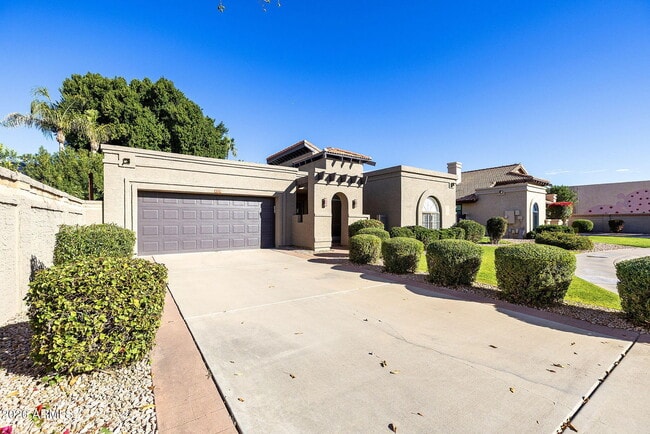 Building Photo - 8782 E Mustang Trail