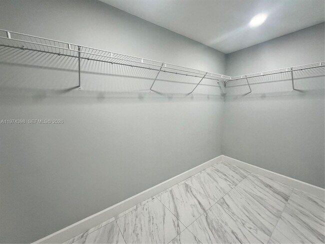 Building Photo - 14024 SW 148th Ln