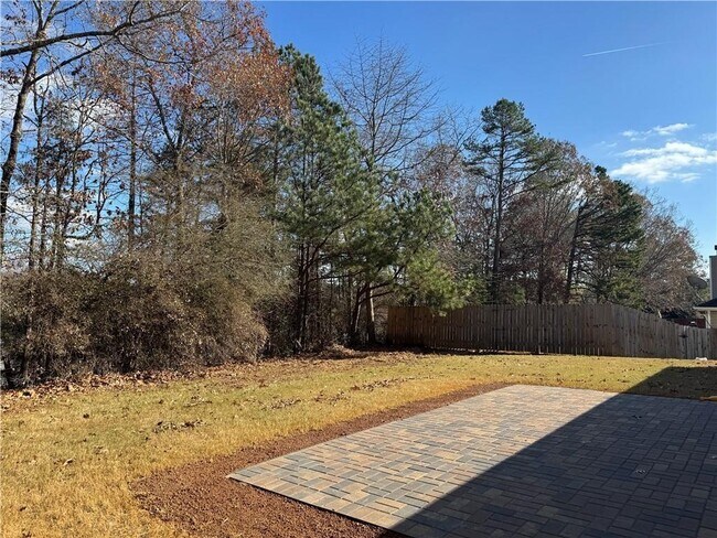 Building Photo - 3720 Crescent Walk Ln NE