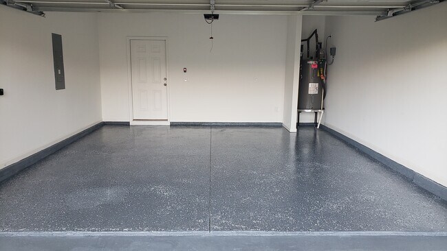 Building Photo - 208 Overton Dr