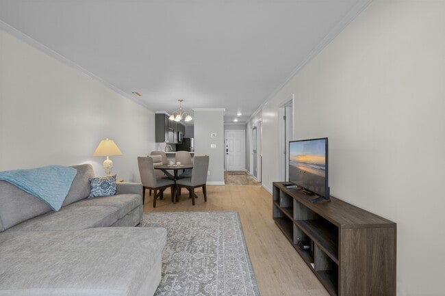 Building Photo - 7700 Porcher Dr