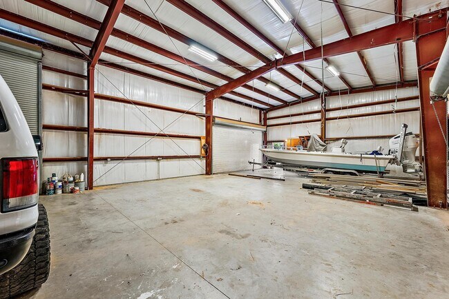 Building Photo - 12904 159th Ct N
