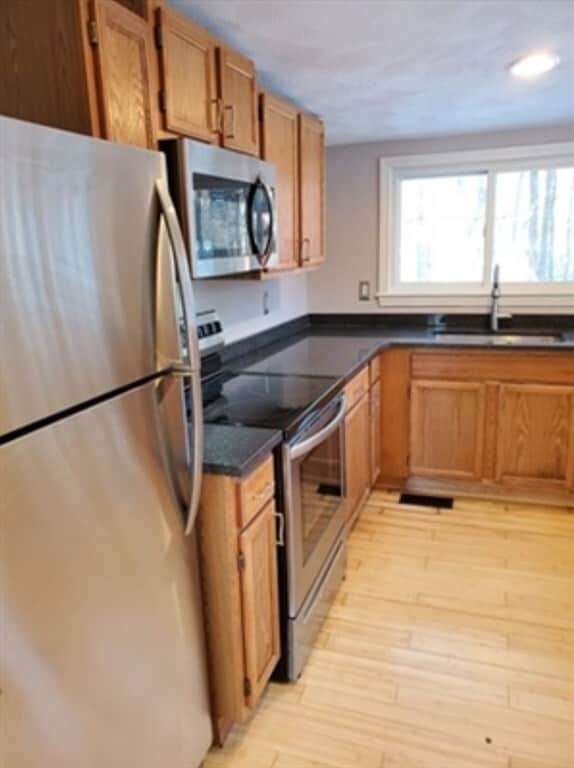 Building Photo - 216 Haverhill Rd
