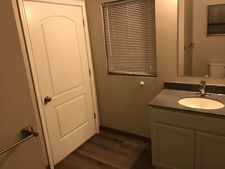 Building Photo - 201 5th Ave