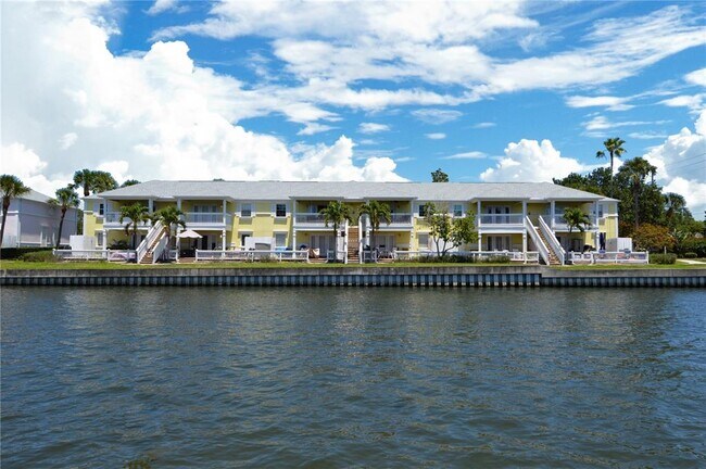 Building Photo - 3889 Pompano Dr SE