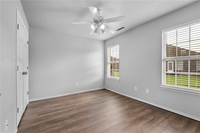 Building Photo - 1667 Evening Shade Dr