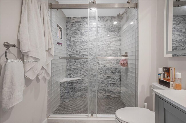 Building Photo - 335 S Biscayne Blvd