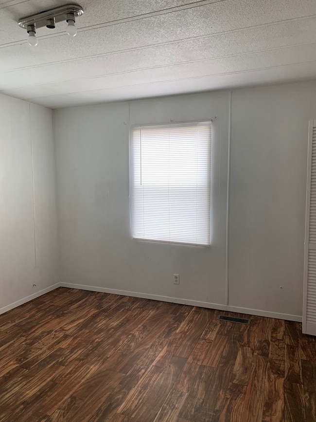 Building Photo - 3544-B W 15th St