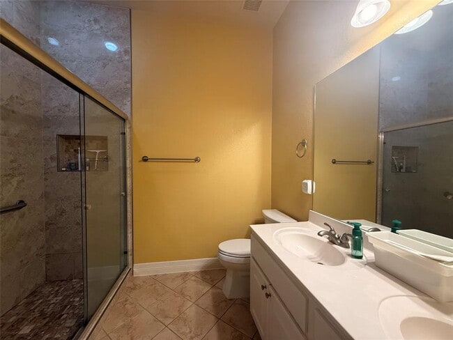 Building Photo - 1219 Pine Forest Cir