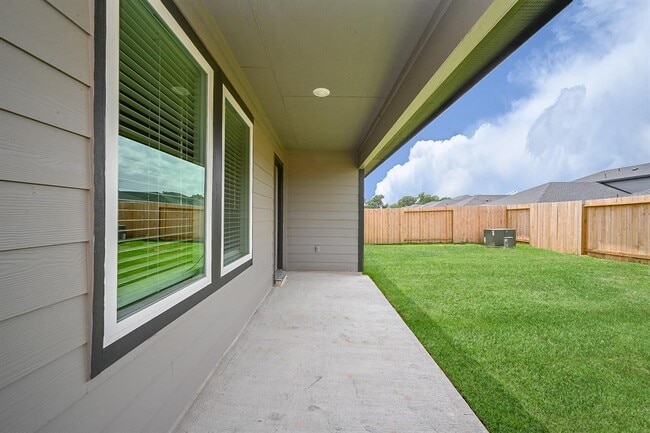 Building Photo - 1602 Mazzini Dr