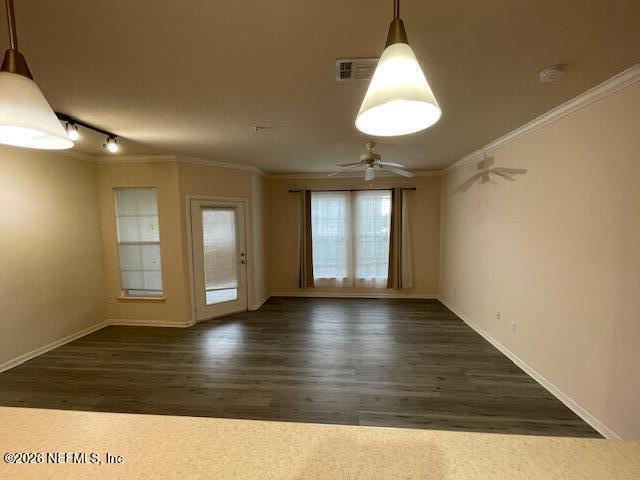 Building Photo - 8290 FL-211