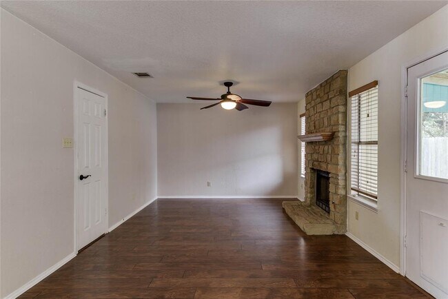 Building Photo - 13210 Marrero Dr