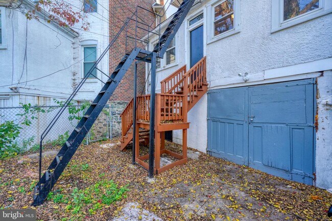 Building Photo - 616 N Woodington Rd