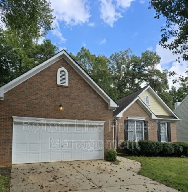 Building Photo - 7803 Harrington Woods Rd