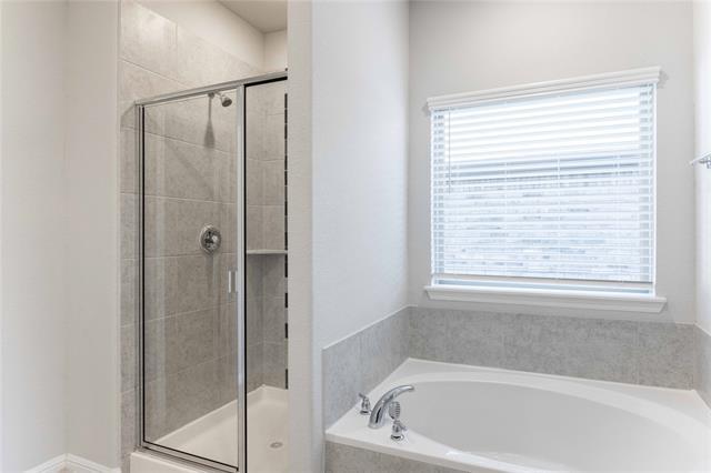 Building Photo - 219 Crescent Ave